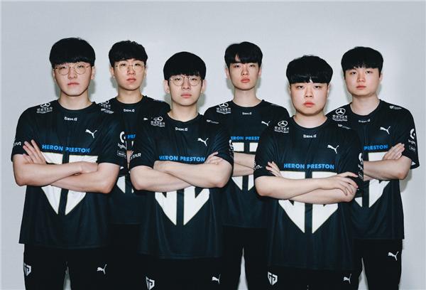 放大其 放大其